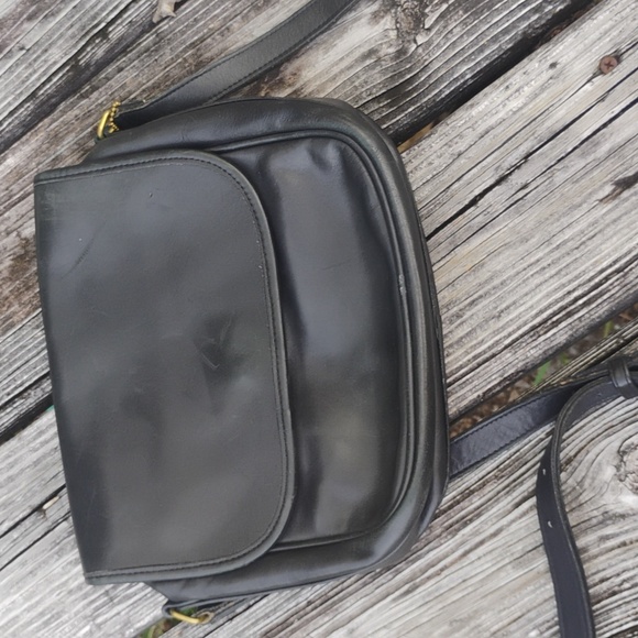 Coach Handbags - Vintage Coach 80's leather shoulder bag. Style 4110 in great condition.